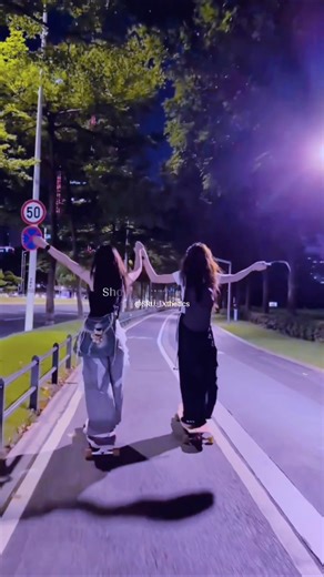 Thumak Thumak Massi Version 🥰💖 | Song Lyrics| #aesthetic #ytshorts #trending #viral #shorts