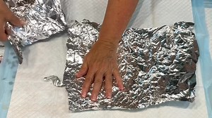 948K views · 11K reactions | Wow easy abstract acrylic painting for everyone, dipping gorgeousness 拾拾 full tutorial here https://youtu.be/2WWaZXah2tA?si=GnqI9cUik0Hn05NN Look in description below video on my YouTube channel for all paint mixing recipes and beginners tutorials @gillykubeart | Acrylic art by Gilly Kube | Facebook