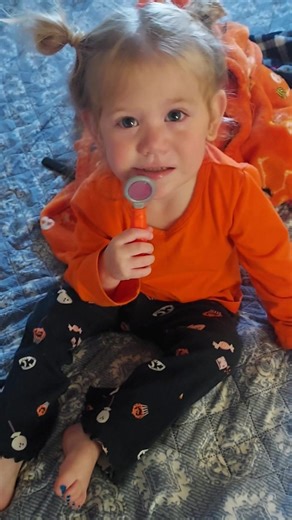 Johnny Johnny is her new favorite song lol | Jessica Sauter