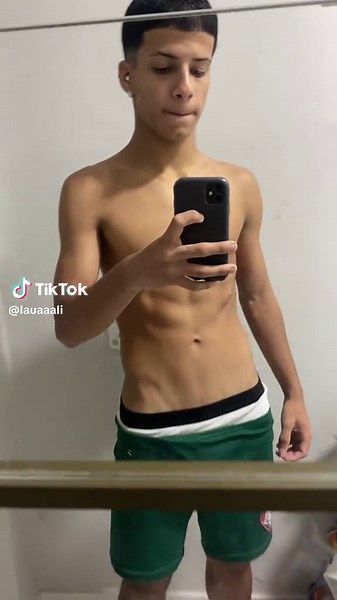 Os vídeos de laua. (@lauaaali) com som original - laua.