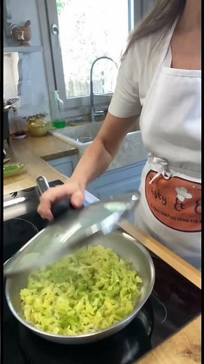 Verza in Padella in 10 minuti ⏰ Ricetta Facilissima #shorts