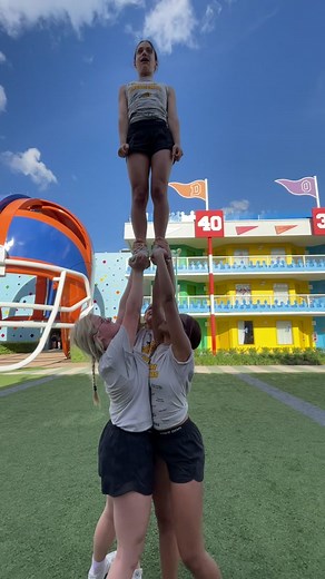 Exciting Cheerleading Stunts at UCA Nationals