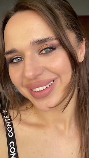 Lips hack 💋🥰👄 #lipstik #lipshack #lipsmakeup #lipsmakeuptutorial