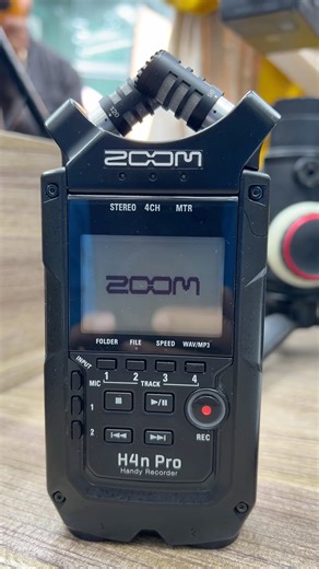 Zoom H4n pro