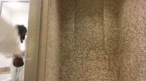 55K views · 2.5K reactions | estudiando por los baños del mundo . capítulo 5 Sorrento practicing in bathrooms around the world . chapter 5 Sorrento #practicinginbathrooms | Ara Malikian | Facebook