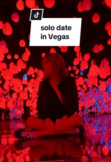 🌟✨ Solo Adventure in Las Vegas! ✨🌟 Today, while my husband was busy at a conference, I treated myself to a little solo date! 💖 I visited the incredible ARTE Museum, where digital art comes alive in an immersive experience like no other! 🎨🎆 From mesmerizing visuals to enchanting sounds and scents, it was truly a feast for the senses! 🤩 I couldn’t help but capture the magic—about 100 videos! 📹💃 Now, I just need to sift through them and pick the best ones to share. I mean, I know our attent