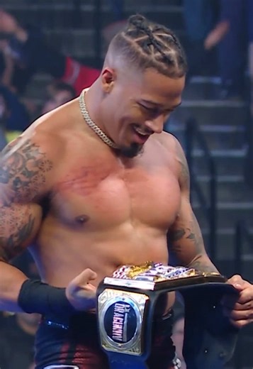 Carmelo Hayes Becomes New US Champion at WWE SmackDown