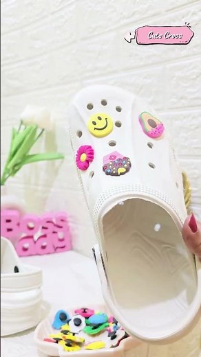 New Custom CROCS! Jibbitz™ Crocs Stickers Styling Hack #CrocsStylingHack #CustomCrocs