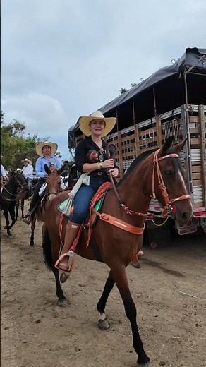 cultura y tradiciones en nuestros pueblos colombianos 🇨🇴 / “Culture and traditions in our towns” 🇺🇸
