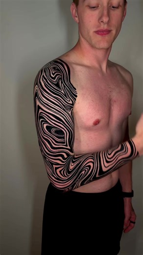 Suminigashi sleeve for Matt. Really enjoyed making this one🤙 #suminigashi #japanesetattoo #traditionaltattoo #blackworktattoo #blackouttattoo