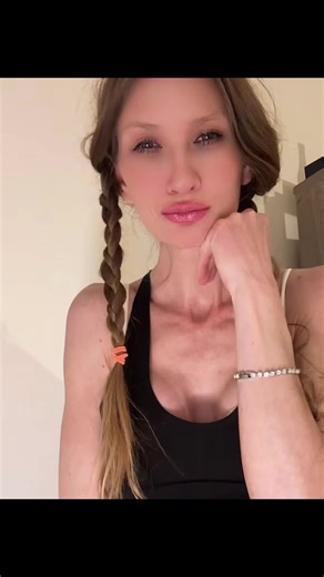 Lydia👑Lydi👑 (@lydiagogoo)’s videos with Hey Baby (Drop It to the Floor) (feat. T-Pain) - Pitbull