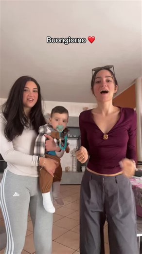 Colazione con Zia Mary: Un Momento di Felicità