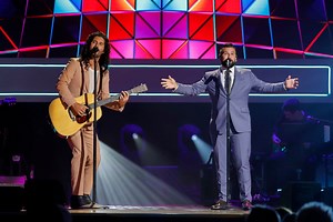 25 Best Country First Dance Songs For Your Wedding