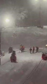 Power outage prompts chairlift evacuation at Wisconsin ski resort