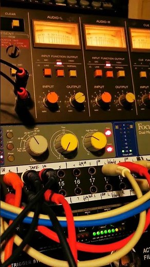 Sampling fun with Tascam 133 tapedeck and Alesis 3630 compression