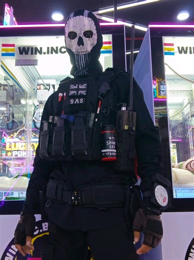 Ghost Call of Duty: Modern Warfare II Cosplay