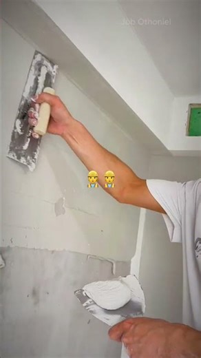 How Drywall Plaster Is Done in Minutes (Real Worker Shows It)