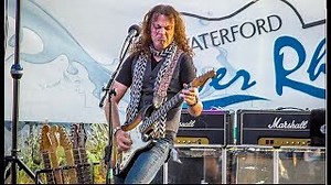 Anthony Gomes - The Whiskey made me do it Chords - album Peace, Love and Loud Guitars - 2018 - ChordU