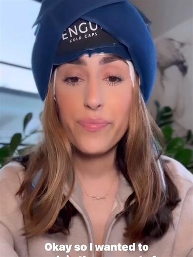 Thank you @leila.esmaeili.pai for sharing and educating so openly ❤️ Chemo targets fast dividing cells, and hair is often affected. Cold caps aim to cool the scalp temporarily to reduce blood flow and lower cell activity, which may help reduce hair loss during treatment. It’s not perfect, especially with aggressive regimens, and results vary. The process can be tedious, but there are success stories, and for Leila: “so far so good.” #coldcapping #scalpcooling #chemotherapy #cancersupport #extrem