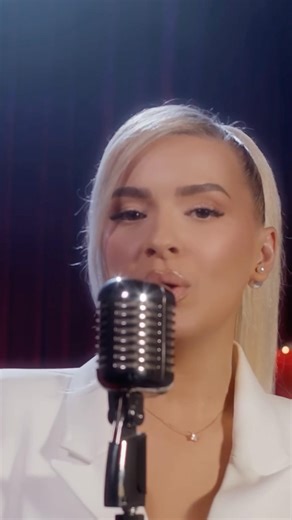 Lover - Taylor Swift (Cover by Nina Tuka)