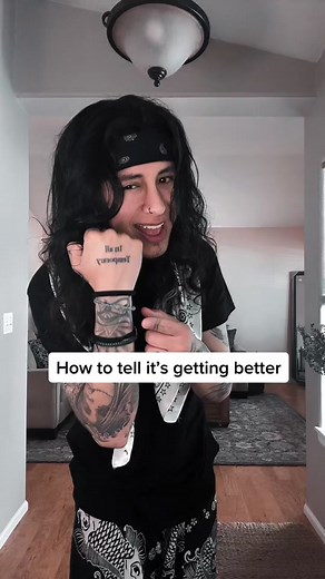 Things do and will get better 🖤 it’s worth pushing through the tough moments, we got this! #fyp #bpd #fypシ #mentalhealth #borderlinepersonalitydisorder #better #awareness #mentalhealthmatters #good #signs #healing #greatful #therapy