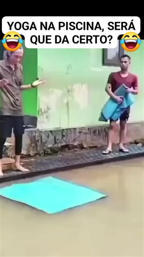 Ismar Castro on Instagram: "YOGA NA PISCINA"