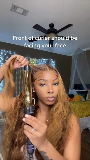 4.7K views · 122 reactions | Curl the hair with me Get what you need to know of wig and hair殺 . Stay tuned for more Cr: TK@ Kniamya DM for wig link ------------------------------ Wig experts and hair factory owners懶 #curlytips #curling #curlingiron #curlinghair #curlinghairtutorial #wigtips #gluelesswigmaker #atlantawigmaker #atlantawigstylist #humanhairwigs #lacefrontwig #swisslacewig | Wig Tutorials | Facebook