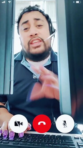 When ur videos don't do well so u call TikTok Customer Service Video Chat 💅🏽 #fyp #foryou #tongan #polytiktok #viral #funny #customercare #lipsync