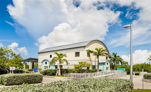 Former civil servant jailed for corruption