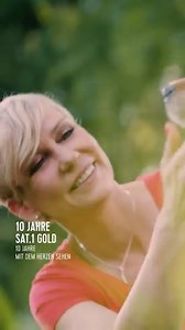 2.8K views · 43 reactions | Es gibt viel Gutes in der Welt. Man muss es nur sehen! 朗 SAT.1 GOLD feiert heute seinen 10. Sendergeburtstag!  #10JahreSAT1GOLD | SAT.1 GOLD | Facebook