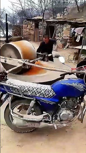 Rural Ingenuity: How Farmers Harness Motorcycles for Traditional Milling