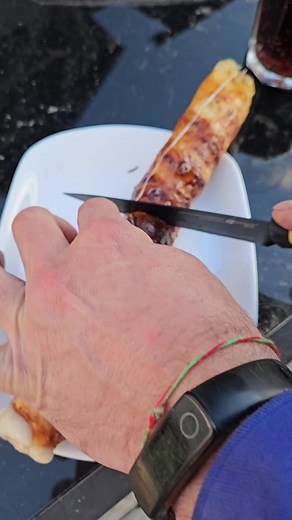 Моцарелла в слоеном тесте на мангале