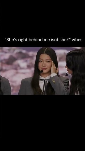 “She’s right behind me isn't she?”(MW)#meme#funny#suspense #katseye#shortfeed#feed#fypシ #shortvideo