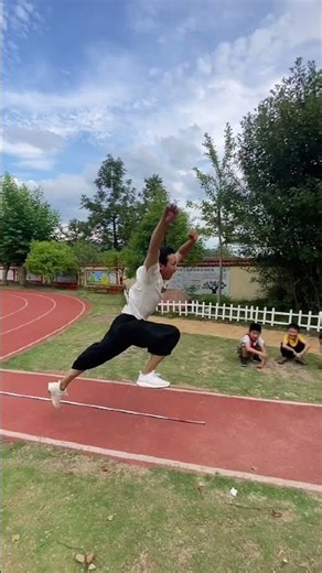 Crush the Triple Jump Score in PE Class: Effort & Tips Inside