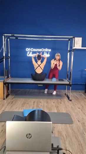 💾 Save these shoulder cues! Sneek into my scapula training course! There are a few cues in here that are worth GOLD 🪙 Save them, practice them, and repeat the cues every time you teach the client! #pilateseducation #pilatestraining #pilatescourse #pilatesinstructortraining #pilatesideas #physicaltherapist #physicaltherapy #pilatesworksshop #functionalpilates #PhysicalTherapyEducation #pilatesinstructor #pilates #postureexercises #pilatesaroundtheworld #pilatesstudio #josephpilates #pilatesfit 