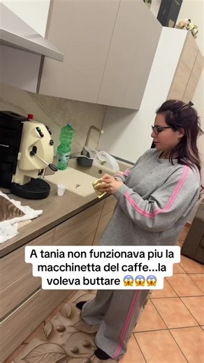 😱😱😱😱😱⚠️@Tania_marco | coffee machine