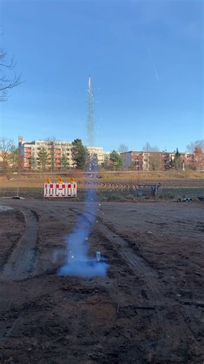 Salut Rakete #fireworks #pyro ￼