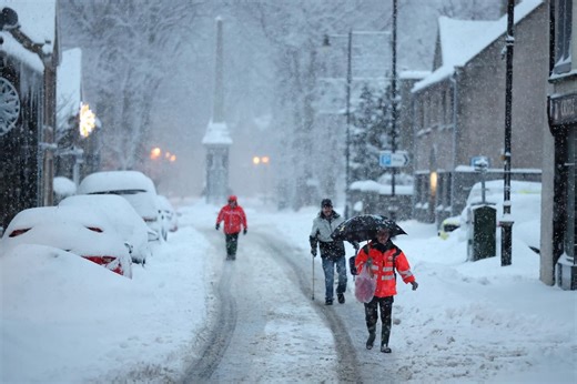 Parts of UK to be blasted by snowfall as two-day warning kicks in