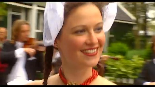 🥰Andre - besides being an excellent conductor, a great bandleader, he is also a great dancer? A well rounded personality!!! Awesome!!!👏👏👏 | Classical Art