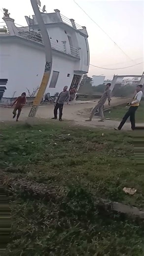 Aisa kyon ho raha hai 😂#funnyshorts #funnydance #trend #music #vermacomedy