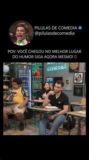 PÍLULAS DE COMÉDIA on Instagram: "5 curiosidades sobre o humorista Igor Guimarães 😄: 1. Humor totalmente nonsense O Igor é conhecido pelo humor absurdo, imprevisível e meio surreal, com piadas que quebram a lógica tradicional do stand-up. Ou você estranha… ou morre de rir 😂 (às vezes os dois). 2. Criador do Boneco Josias Um dos personagens mais famosos dele é o Boneco Josias, que mistura ingenuidade, desconforto e situações absurdas — virou marca registrada do humor do Igor. 3. Veio do stand-u