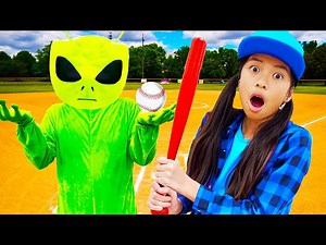 Wendy Pretend Play Kids Story about Aliens Green Friends - Videos For Kids