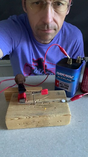 The simplest #radio to build #diy - a spark gap radio. #physics #science #physicsdemo #macgyver | Rhett Allain