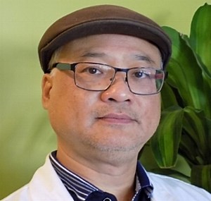 Long Huynh, LAc, Founder | 30-years of herbal practice in Chinatown Chicago - Acupuncture Healing Center