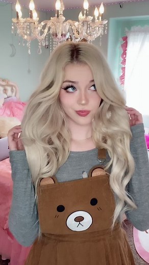 Hi 👋🏻🥺 who’s following my Instagram @lyssynoel ? Go follow it I’ll be posting behind the scenes there ! ❤️