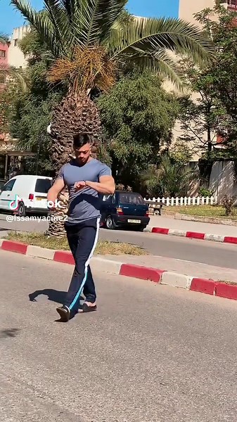 Lazaz العودة ستكون جد مختلفة انتظروني 🤝⌛️🦈 Magasin Maps Polska Nutrition✍🏻