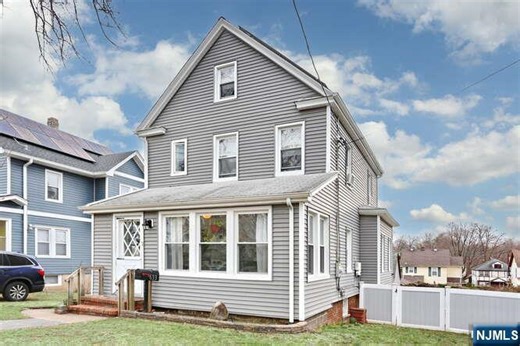 633 Linden Ave, Teaneck Township, NJ 07666 - MLS 25005867 - Coldwell Banker