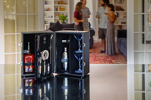 Watch Manhattan Travel Bar / Cocktail Shaker Set / Bartender Kit on Amazon Live