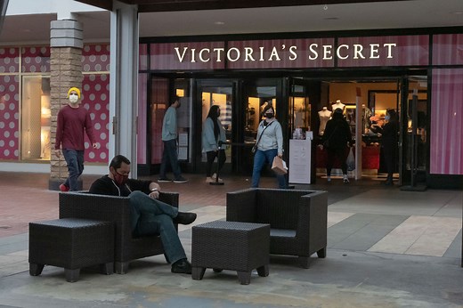 L Brands to spin off Victoria's Secret, Bath & Body Works into two public companies