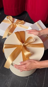 64 reactions · 5 comments | Petite attention pour un maximum d’effet. ❄️ Nos chaussons RougeGorge seront parfaits à glisser au pied du sapin cette année. #rougegorgelingerie #etrefemmepoint | RougeGorge Lingerie | Facebook